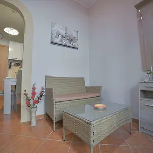  Casa vacanze Casa Vacanze Nonna Nzina Italia